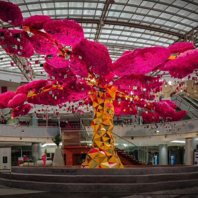 Shopping Mall Installation